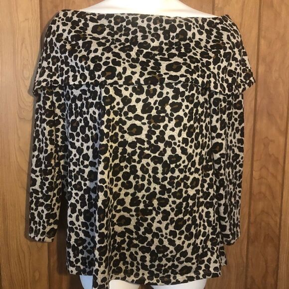 Loft off the shoulder animal print shirt. Outlet. Brown. Size large - Picture 1 of 4